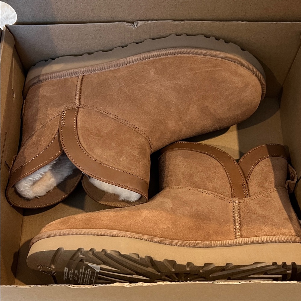 UGG Classic Mini Lunara Boots - Chestnut - brand new with box